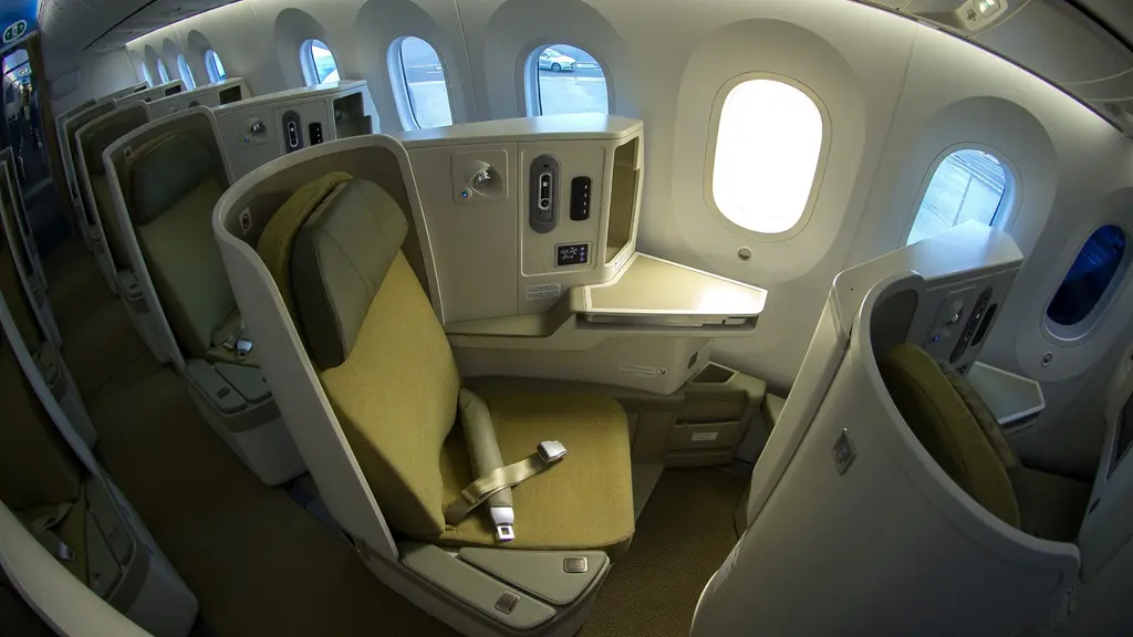 13 Best Business Class Airlines in the World 2024