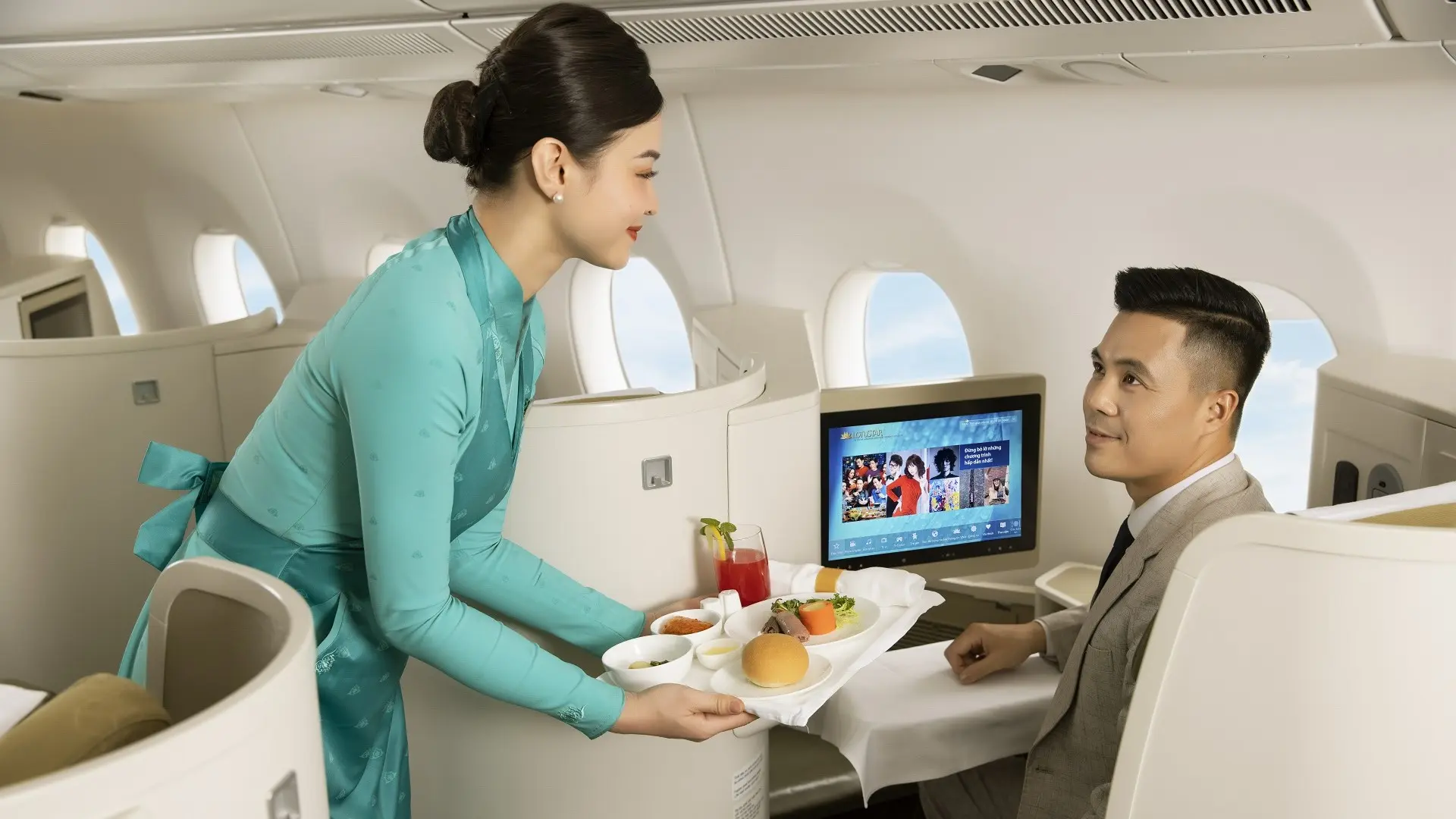 Airline review Cuisine - Vietnam Airlines - 1